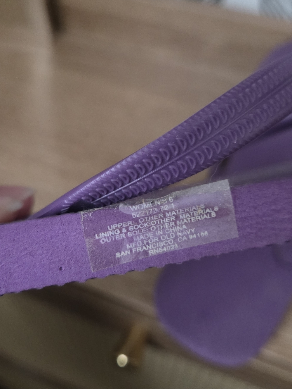 Old Navy Purple Flip Flops - Picture 3 of 3